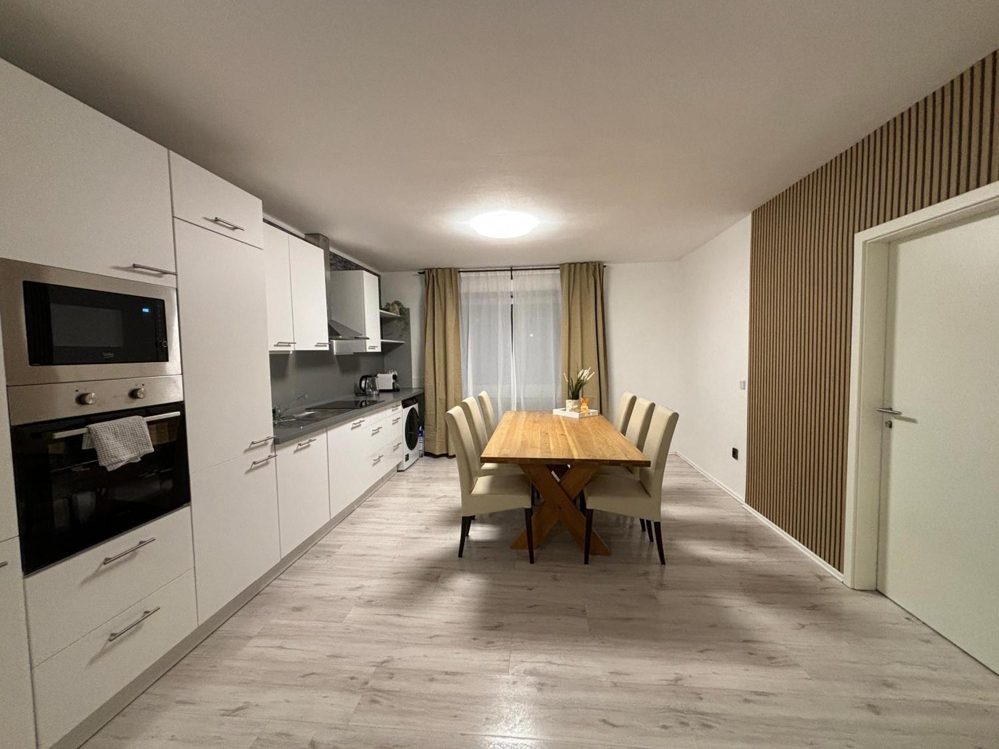 140Qm - 4 Zimmer- Parkplatz - Autobahn - Blauer See - Mallibase Apartments Гарбсен Екстериор снимка