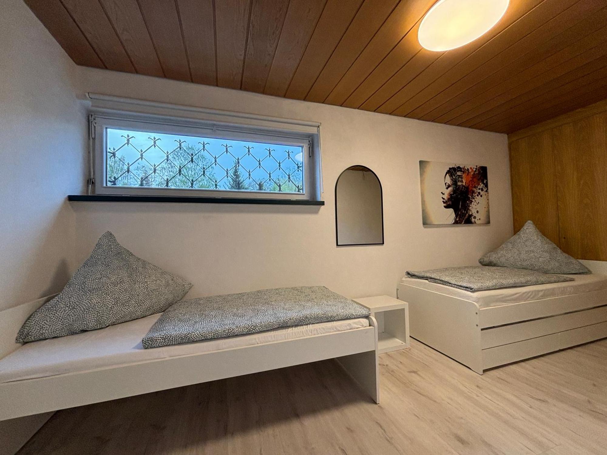 140Qm - 4 Zimmer- Parkplatz - Autobahn - Blauer See - Mallibase Apartments Гарбсен Екстериор снимка